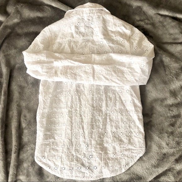Gap Girl’s Floral White Shirt! - Picture 3 of 4